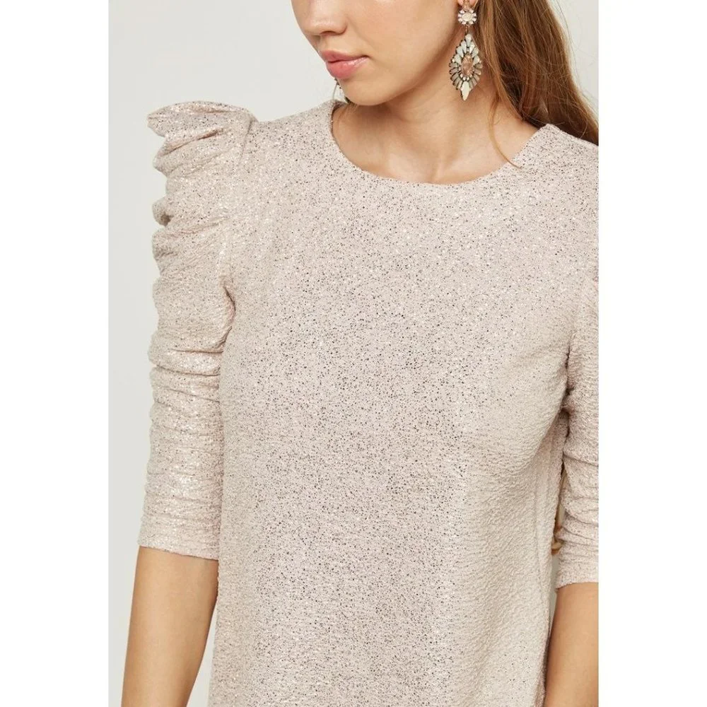 dress shirt puff gold beige ivory dress outfit - Picture 4 of 10